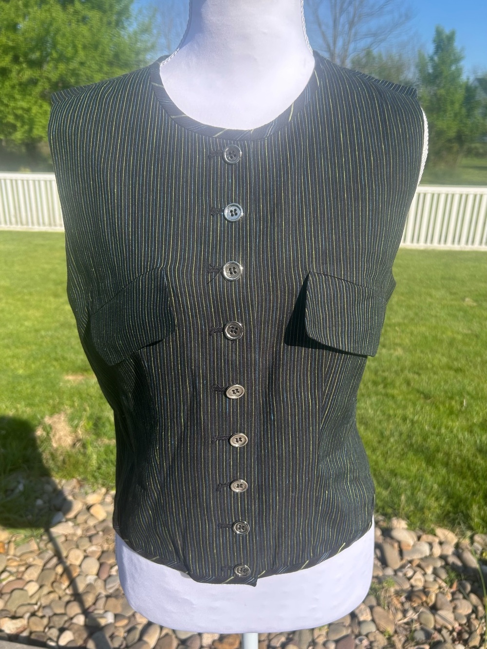 Vintage 90s Yansi Fugel Linen Blend Button Front Pinstripe Sleeveless Vest S